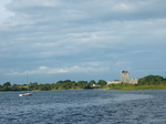 26931 Dunguaire Castle and boat from Kinvara.jpg